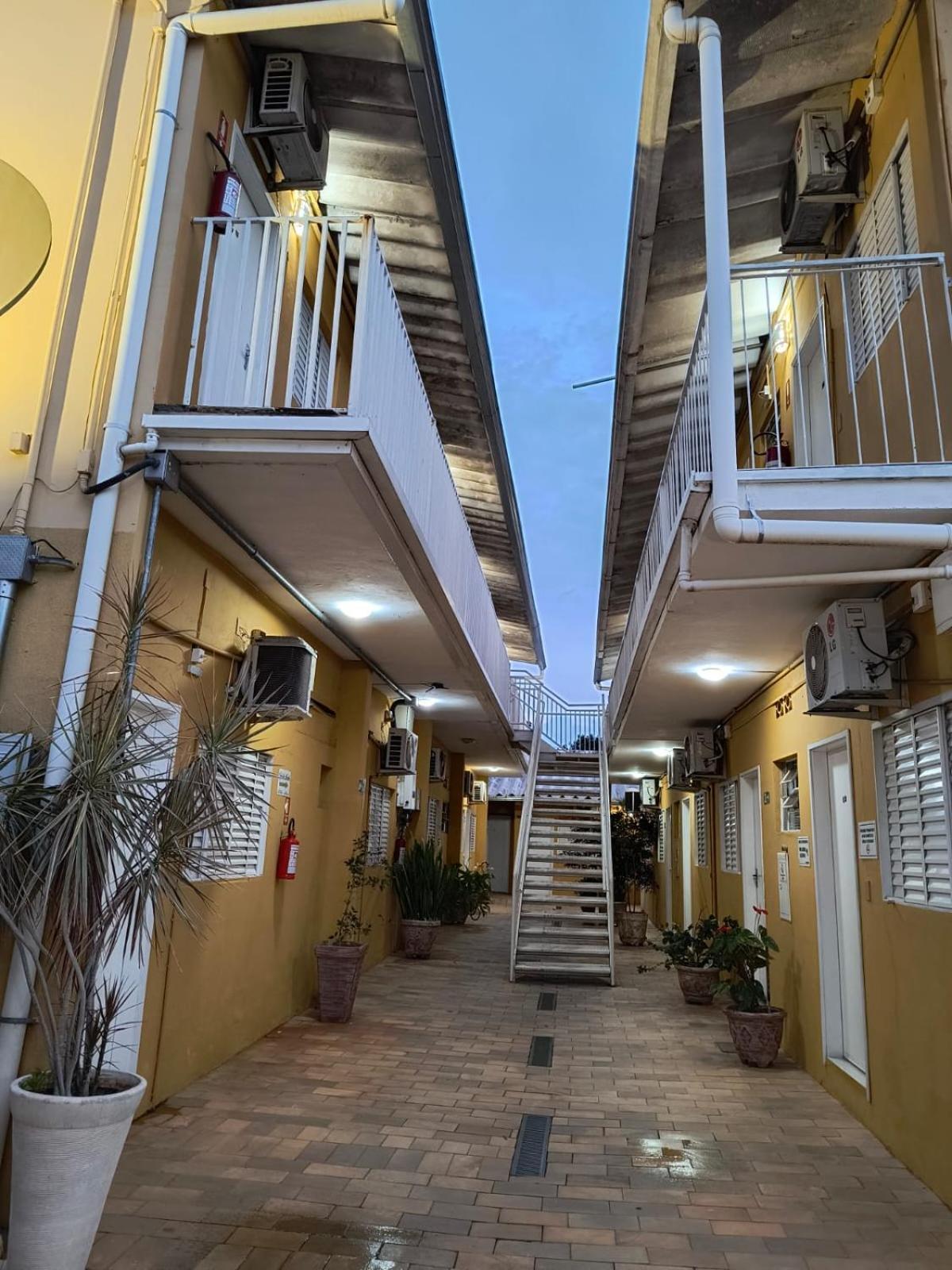Unibarao Hotel -Proximo As Universidades Unicamp-Puc-Hospitais -Bancos-Restaurantes-Praca Capital -Shopping Dom Pedro - Expo Dom Pedro-Ceasa Campinas  Eksteriør bilde